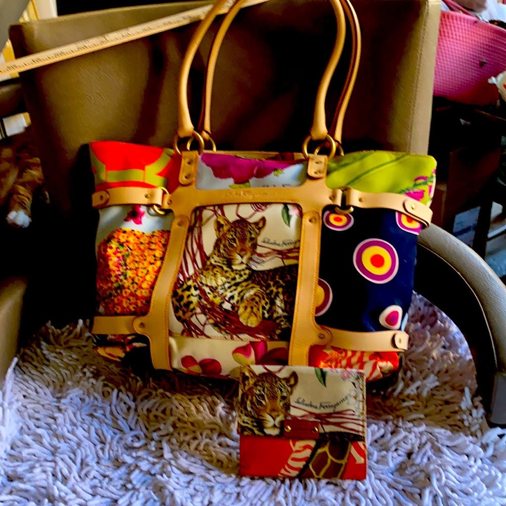 Purse and wallet never used